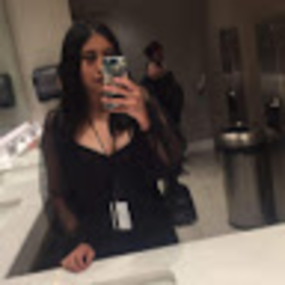 Meet your Posher, Alyssa